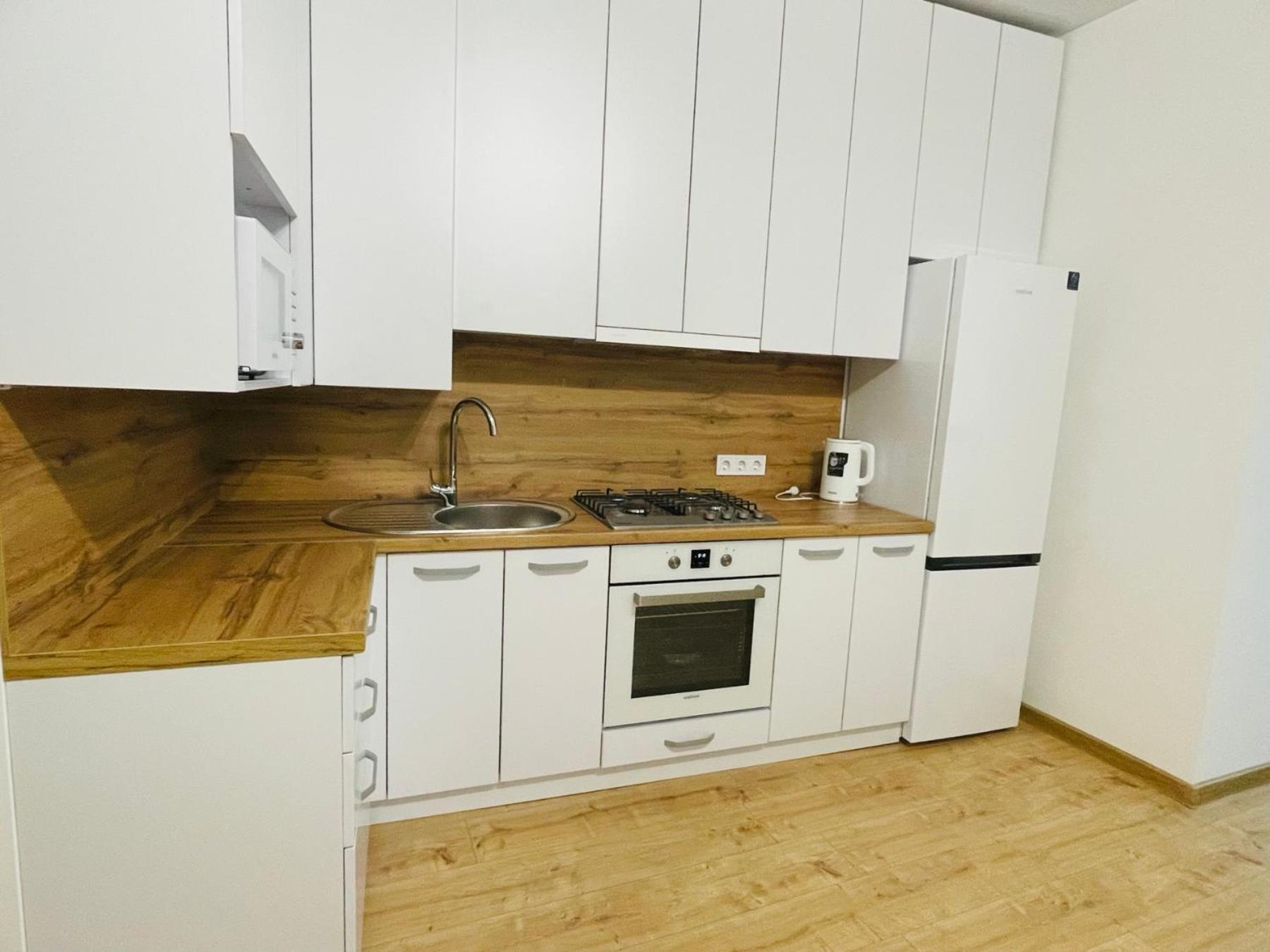 На Куліша 3, Сучасні Апартаменти Біля Оперного Lviv Exterior photo